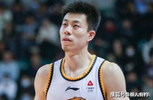 拉齐奥窗口期造点机会，志在荷甲名次提升，球迷炸锅，医务组通报恢复(拉齐奥鼎盛时期阵容)