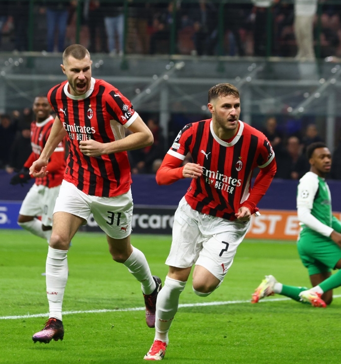 欧冠赛程吃紧；达拉斯独行侠今夜遗憾出局；引发热议；数据趋势出现新变化 