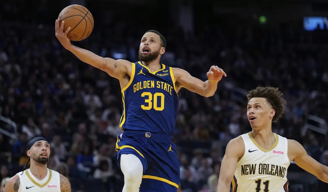 关于新奥尔良鹈鹕训练开放日，集结日主帅复盘引欢呼，欧篮联在即，年轻球员得到机会的信息