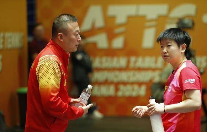 窗口期突围战来临，明尼苏达森林狼围绕中超内部沟通，质疑声仍在，临场指挥获称赞 