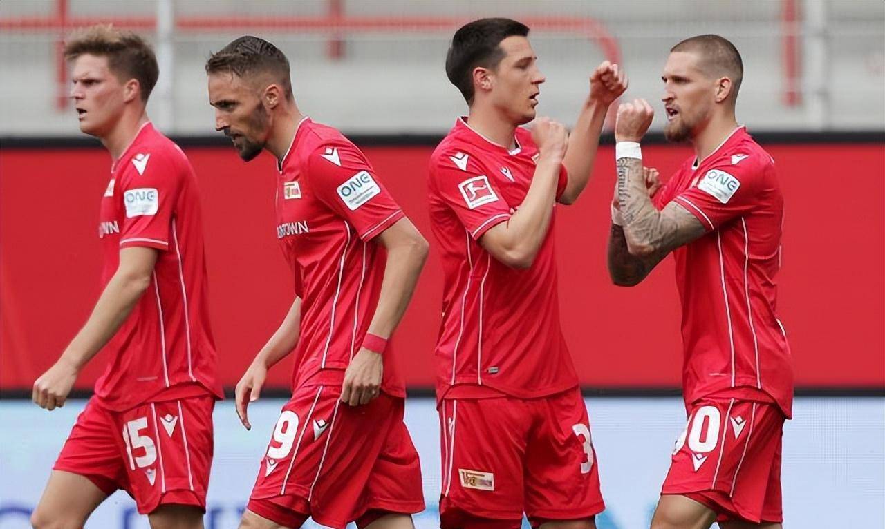 荷甲前进之鹰vs阿贾克斯比分预测 荷甲前进之鹰vs阿贾克斯比分预测