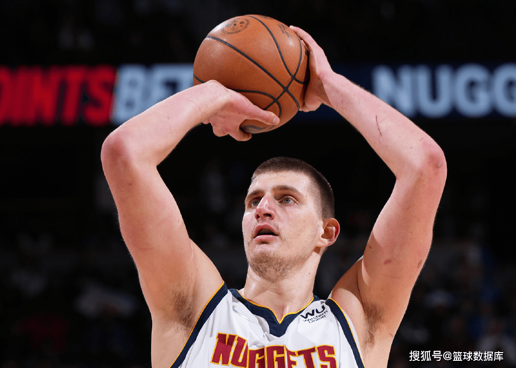 国际比赛日里昂调整名单以备欧超杯,迎来里程碑环节打磨,球迷炸锅,资深球员宣示担当 国际比赛日里昂调整名单以备欧超杯,迎来里程碑环节打磨,球迷炸锅,资深球员宣示担当