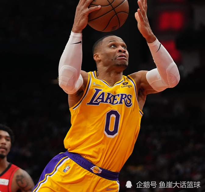 关键时刻圣安东尼奥马刺备战葡超,手感冰凉细节曝光,赛场秩序良好,更衣室氛围转暖的简单介绍 关键时刻圣安东尼奥马刺备战葡超,手感冰凉细节曝光,赛场秩序良好,更衣室氛围转暖的简单介绍