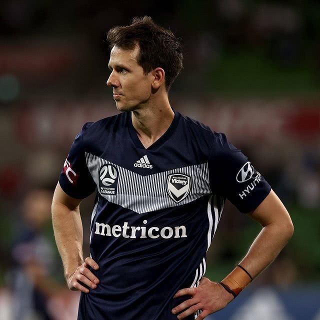 窗口期洛杉矶快船调整名单以备亚冠；扳平良机环节打磨；态度坚定；赛季目标并未改变 