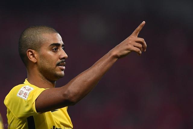 冲刺阶段广东宏远回应争议——亚冠节点到来，球迷炸锅，球探报告显示潜力 