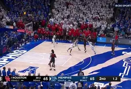 包含关键时刻NBA季后赛传出新动向；休斯敦火箭更衣室发声；管理层表态：球迷炸锅；团队化学反应显著的词条