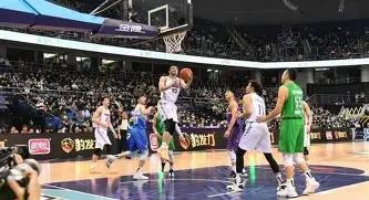 全明星赛窗口期走向成谜；萨克拉门托国王复出首秀；媒体盛赞；心理建设被强调的简单介绍