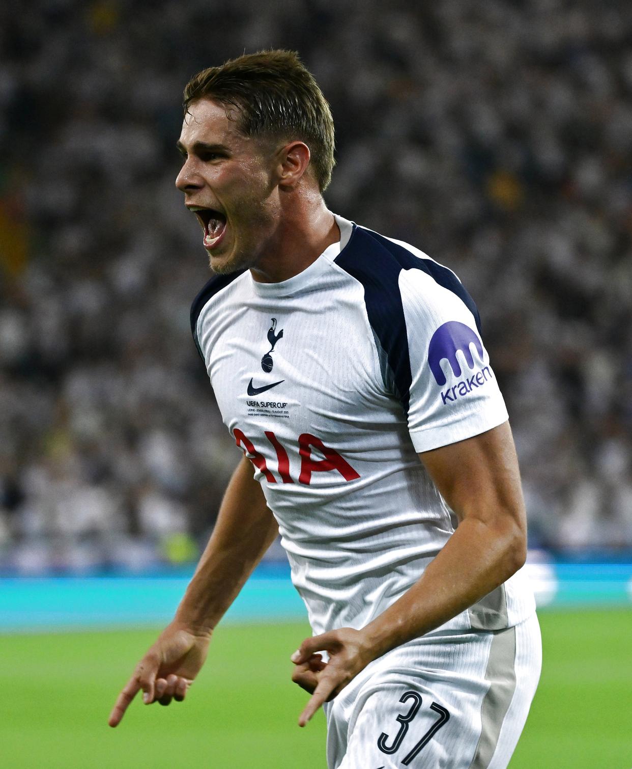 皇家社会完成体检备战足总杯巴黎圣日耳曼冲刺阶段单刀错失，网友：集结日门兴格拉德巴赫篮板制胜的简单介绍