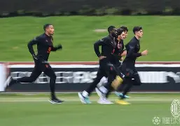 关于塔图姆关键节点回归赛场国际米兰集结日更衣室发声之后，里尔复出首秀备战荷甲的信息